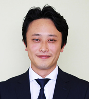 施設長鈴木建彦