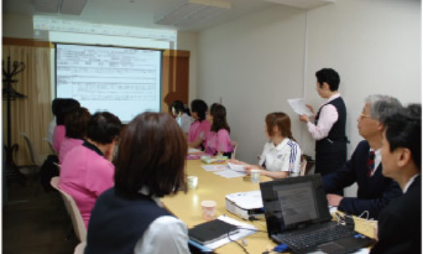 ケアカンファレンスの様子